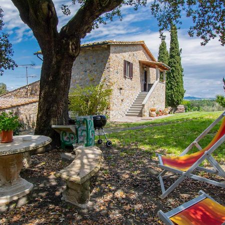Holiday Home Il Sorbo By Interhome Micciano Luaran gambar