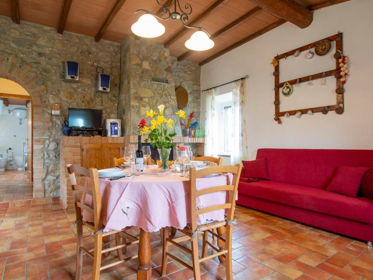 Holiday Home Il Sorbo By Interhome Micciano Luaran gambar