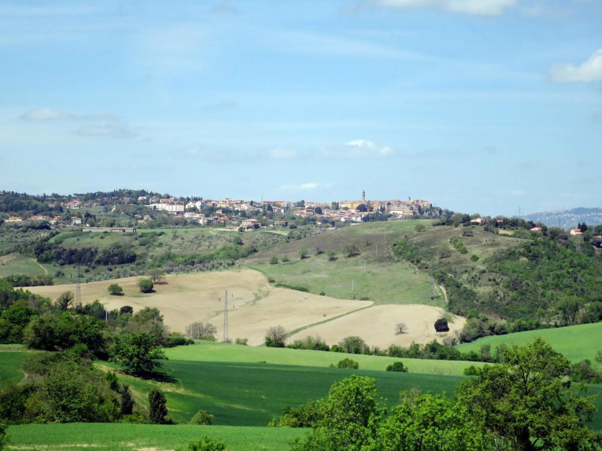 Holiday Home Il Sorbo By Interhome Micciano Luaran gambar